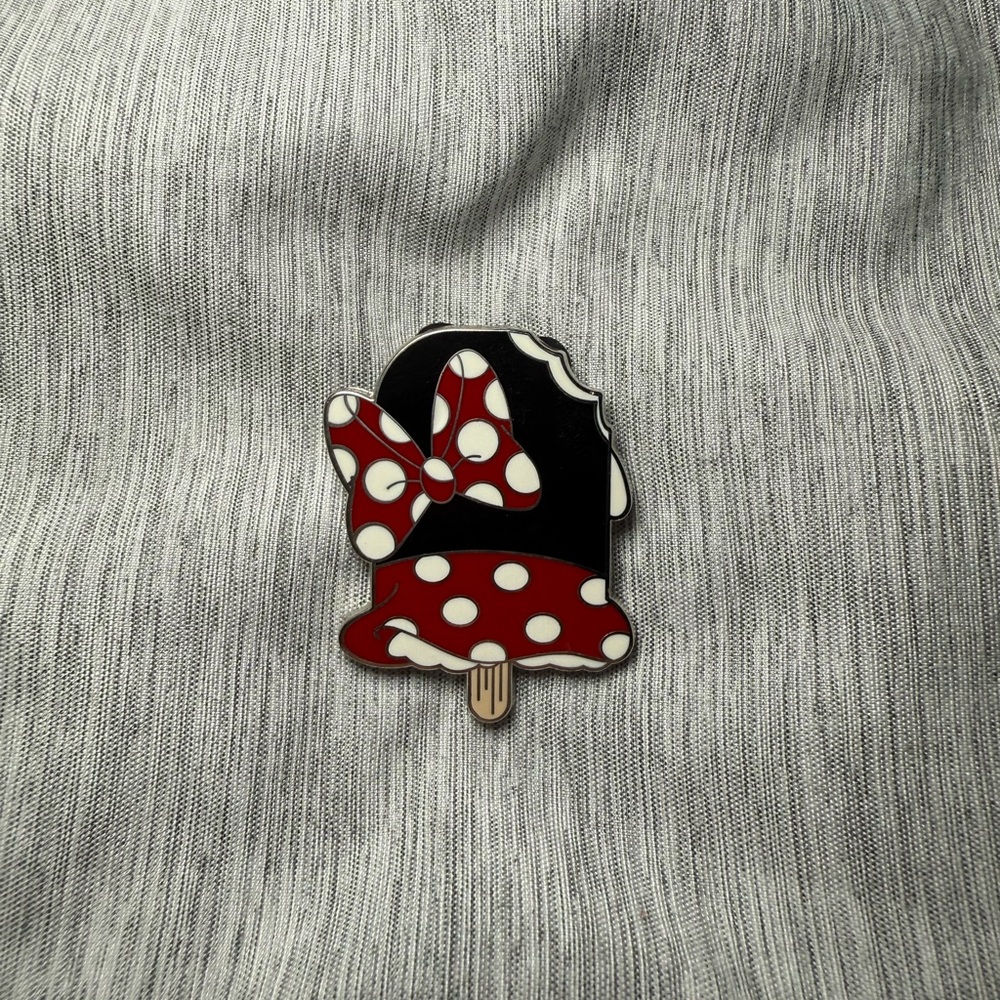 Disney Mystery Pin Minnie Mouse Ice Cream Bar